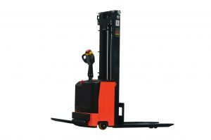SMITH Electric stacker stand-on 1500kg 260cm